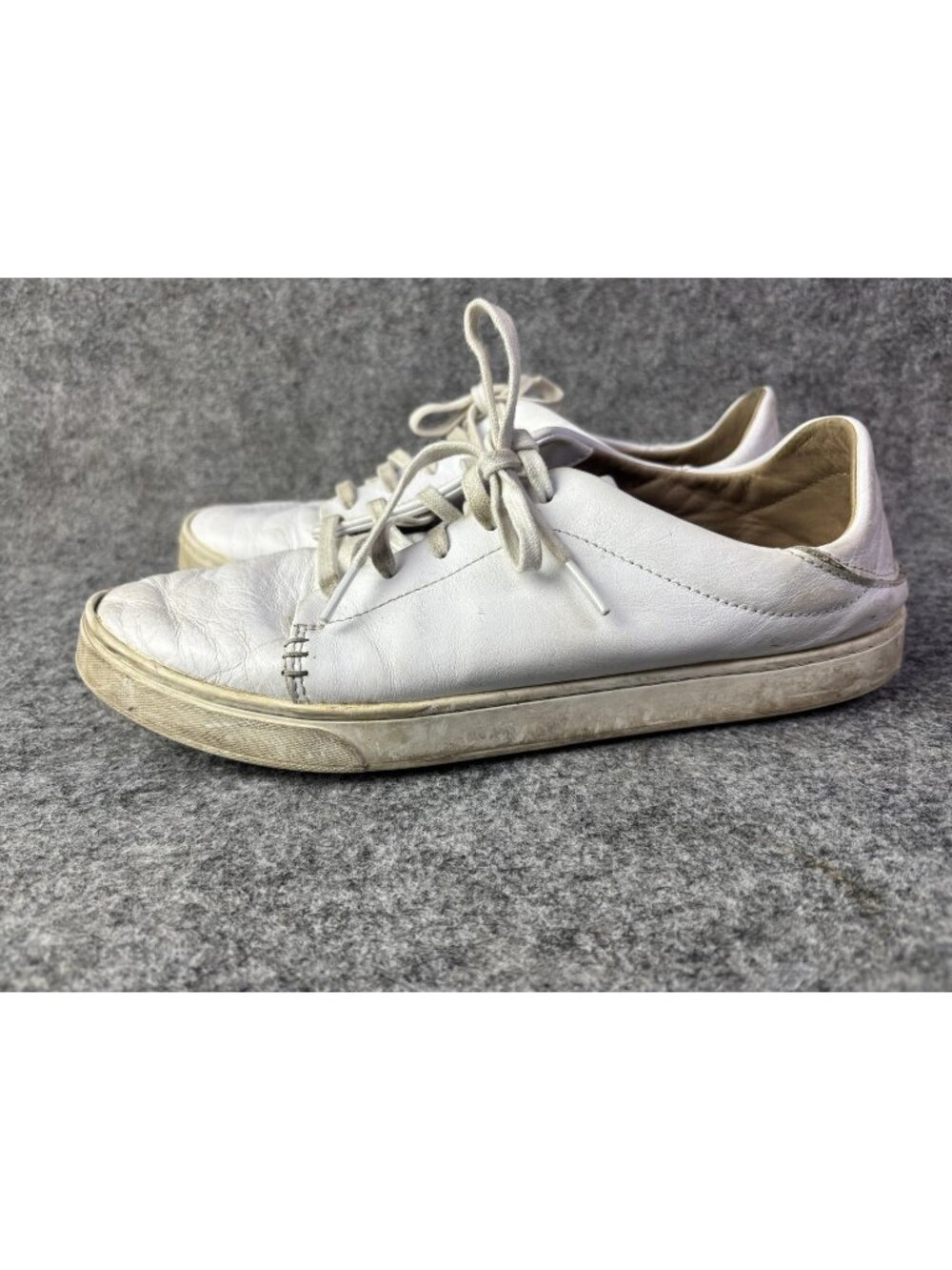 OluKai Shoes Womens Size 11 White Pehuea Li Ili Casual Sneakers 20433-4R4R